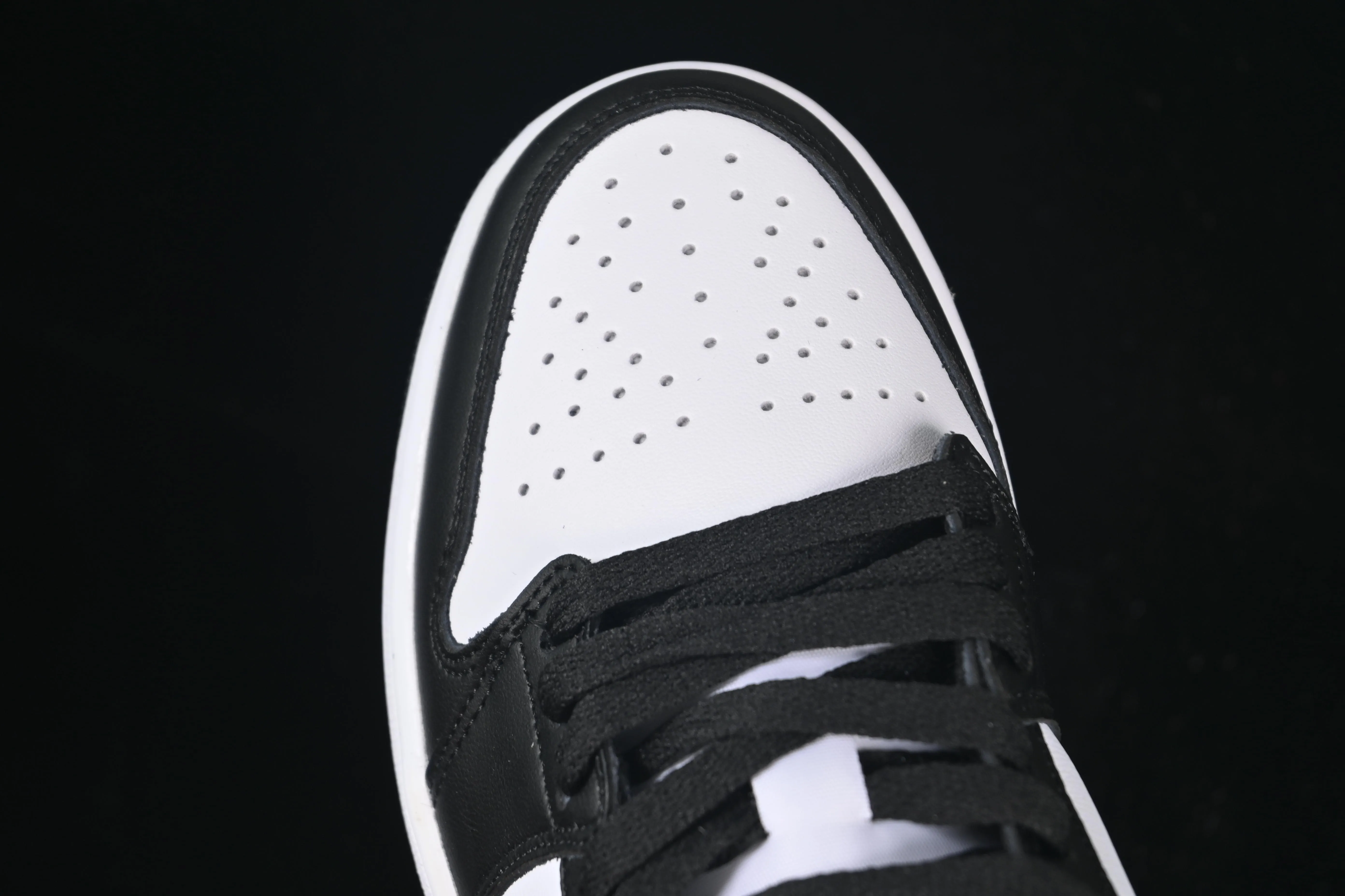 All categories Air Jordan Jordan series basketball shoes Air Jordan 1 Low Air Jordan 1 Low AJ1 Joe 1 black color low-top cultural casual sneakers IO3393-010
